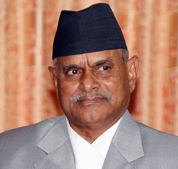 ‘घुस्याहा कर्मचारीलाई अर्बौं पेन्सन, पूर्वविशिष्टलाई सुविधा दिँदा किन टेन्सन ?’