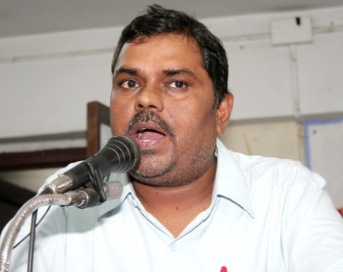 संविधानअनुसार संसदमा बोल्दै उपेन्द्रले भने- ‘संविधान स्वीकार गरेका छैनौं’