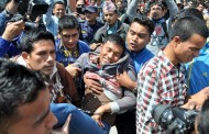 एसिड प्रहारकर्ता पक्राउ, पत्रकार सम्मेलनमै अभियुक्तको अभिनय