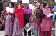 मोडर्न इण्डियन स्कुलका शिक्षक भन्छन् ‘इण्डियन स्कुलकै शिक्षिका शिक्षामन्त्री हुँदा पनि हामीले न्याय पाएनौं’