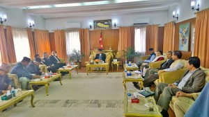 ३ दलबीच कुरा मिल्यो