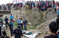 ४ दिदीभाइलाई एउटै खाल्डोमा गाडिइयो, आमाबाबु प्रहरी नियन्त्रणमा