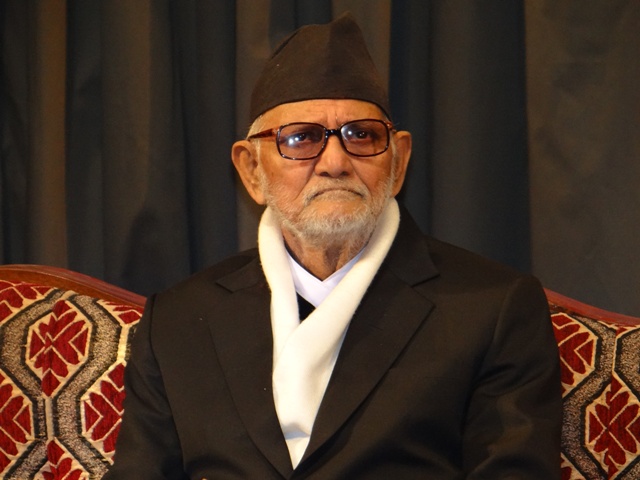 मोर्चालाई मनाउने कांग्रेसको कसरत