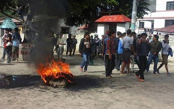 कर्णालीमा बल्यो आगो, अनिश्चितकालीन आन्दोलन घोषणा