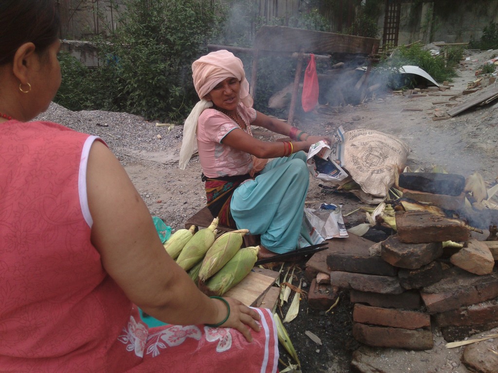 Makai polne mahila