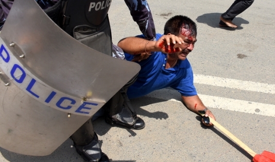 किन प्रहार भयो कमलका कार्यकर्तामाथि लाठी ?