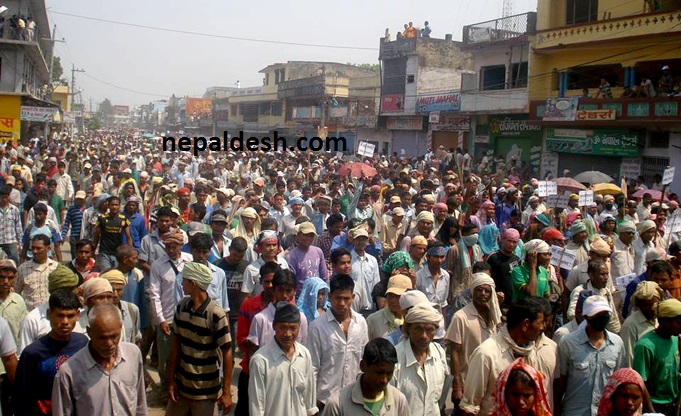 थारुवानको माग गर्दै विशाल प्रदर्शन
