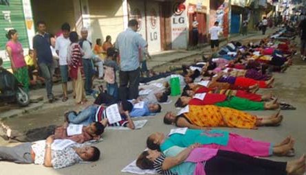 नाङ्गिनेदेखि सुत्नेसम्मको प्रदर्शन