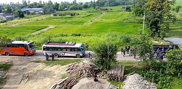 बर्दियामा सहमति उल्ट्याएर प्रहरीमाथि आक्रमण, १ प्रहरीको मृत्यु