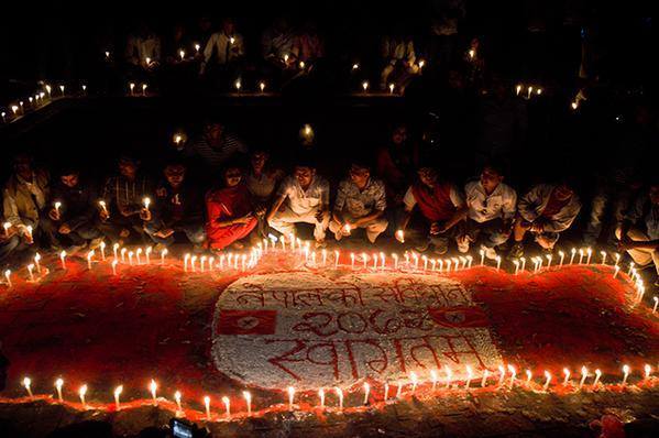 जनताद्वारा नयाँ संविधानको स्वागत
