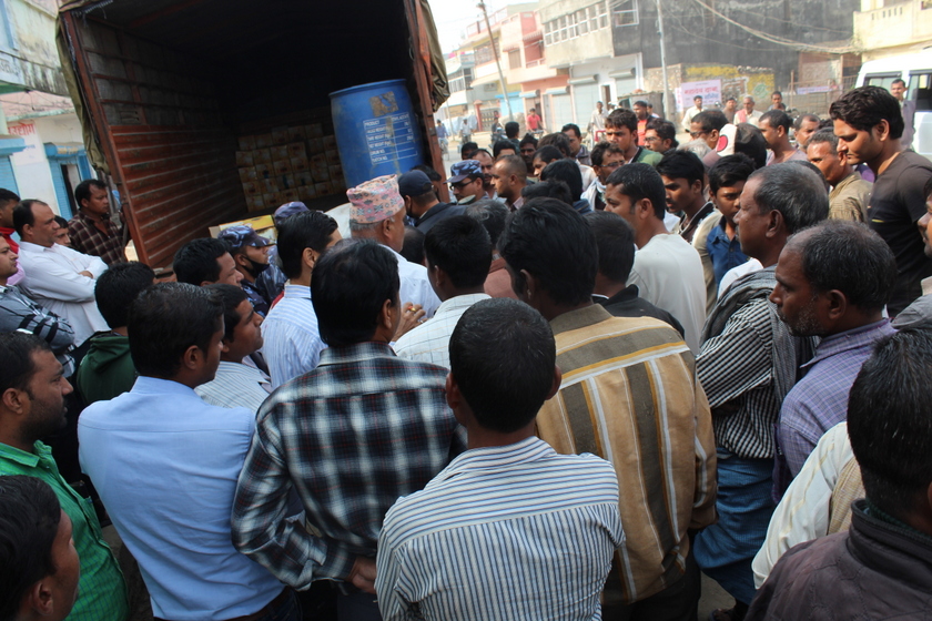 कालोबजारी गर्नेलाई प्रहरीद्वारा उन्मुक्ति