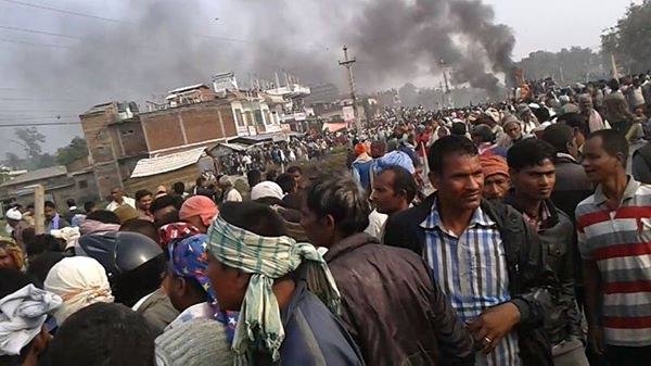 सबैतिरबाट प्रतिकार भएपछि मधेसी मोर्चा पछि हट्यो, शुक्रबारलाई तय भएको बाराको आमसभा स्थगित