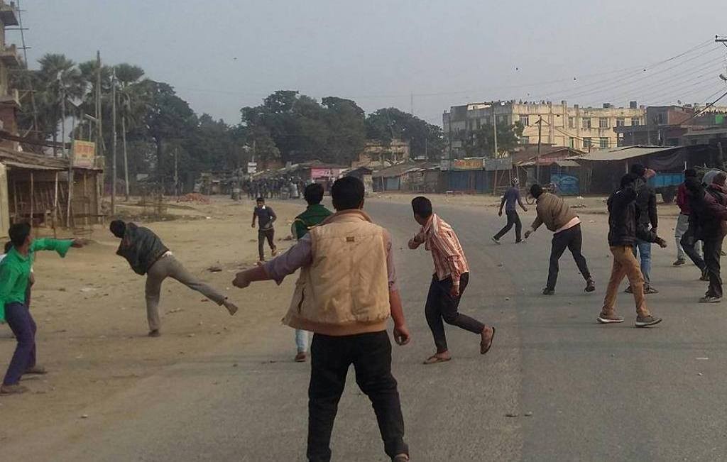 रौतहट तनावग्रस्त, गौरमा गोली चल्यो