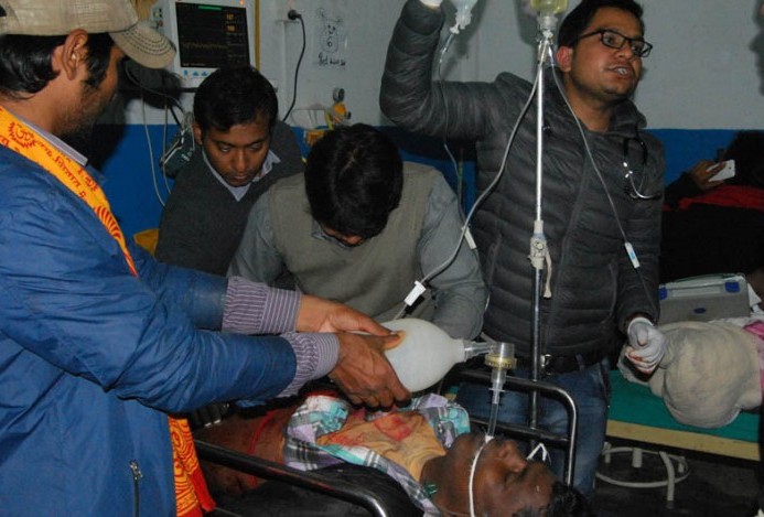 मोरङ्को झडपमा ३ जनाको मृत्यु, अनिश्चितकालीन कर्फ्यु जारी