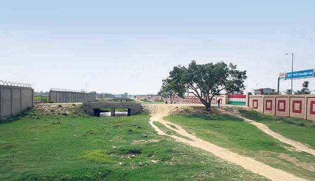 सीमास्तम्भ फ्याँकेर भारतद्वारा नेपाली भूमि अतिक्रमण