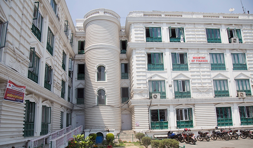 नाकाबन्दीले असर गरेन राजश्व संकलन, लक्ष्यभन्दा ७ अर्ब बढी संकलन