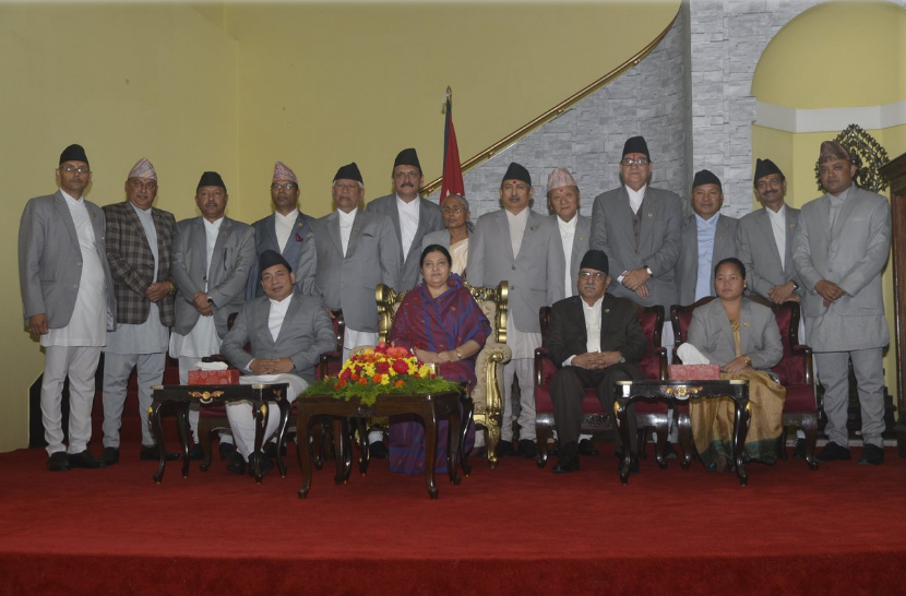 २३ दिन पछि कांग्रेसका १३ मन्त्रीले लिए सपथ, प्रधानमन्त्री सट पेन्टमा कांग्रेसका मन्त्रीहरु दौरा सुरुवालमा