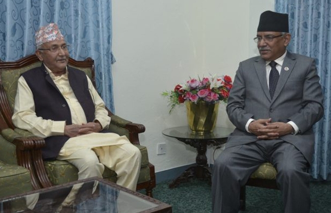 संविधान संशोधनमा ओलीलाई मनाउने प्रयास