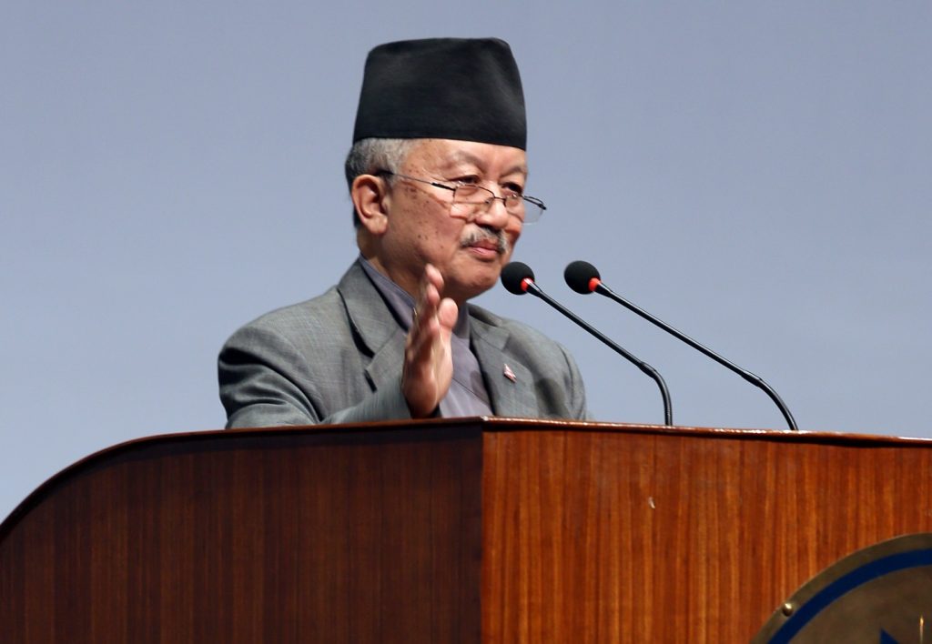 सत्तारुढ दलका सांसद चोर्ने एमालेको चेतावनी