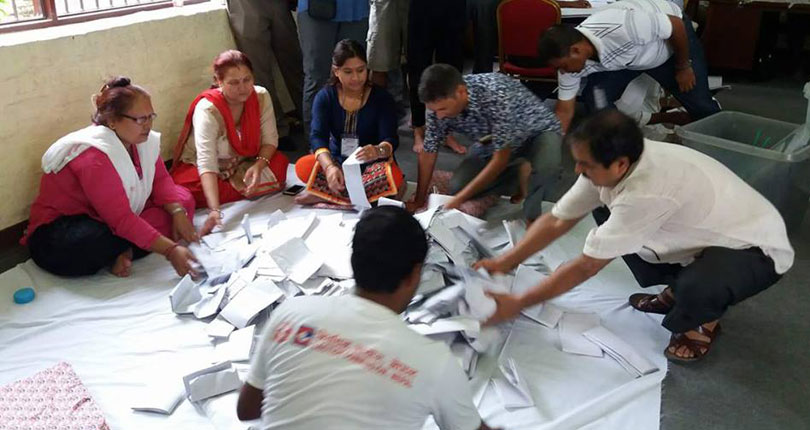 एमालेको अग्रता कायमै, कांग्रेसले पछ्याउँदै, माओवादीलाई एमालेको आधा जित्न पनि मुस्किल