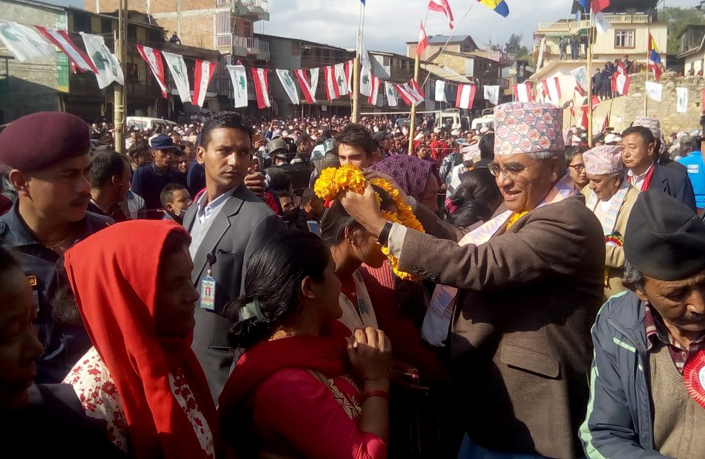 सीतालाई भोट माग्न शेरबहादुरको दौड, पौडेल पनि पछिपछि, सीताले भनिन् ‘पुरुषकै अवरोध’